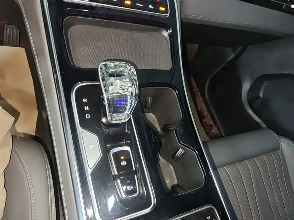 Refine RF8 PHEV 2024 Smart Edition 1.5T 150KM Premium Model (Lithium Iron Phosphate) — миниатюра 14