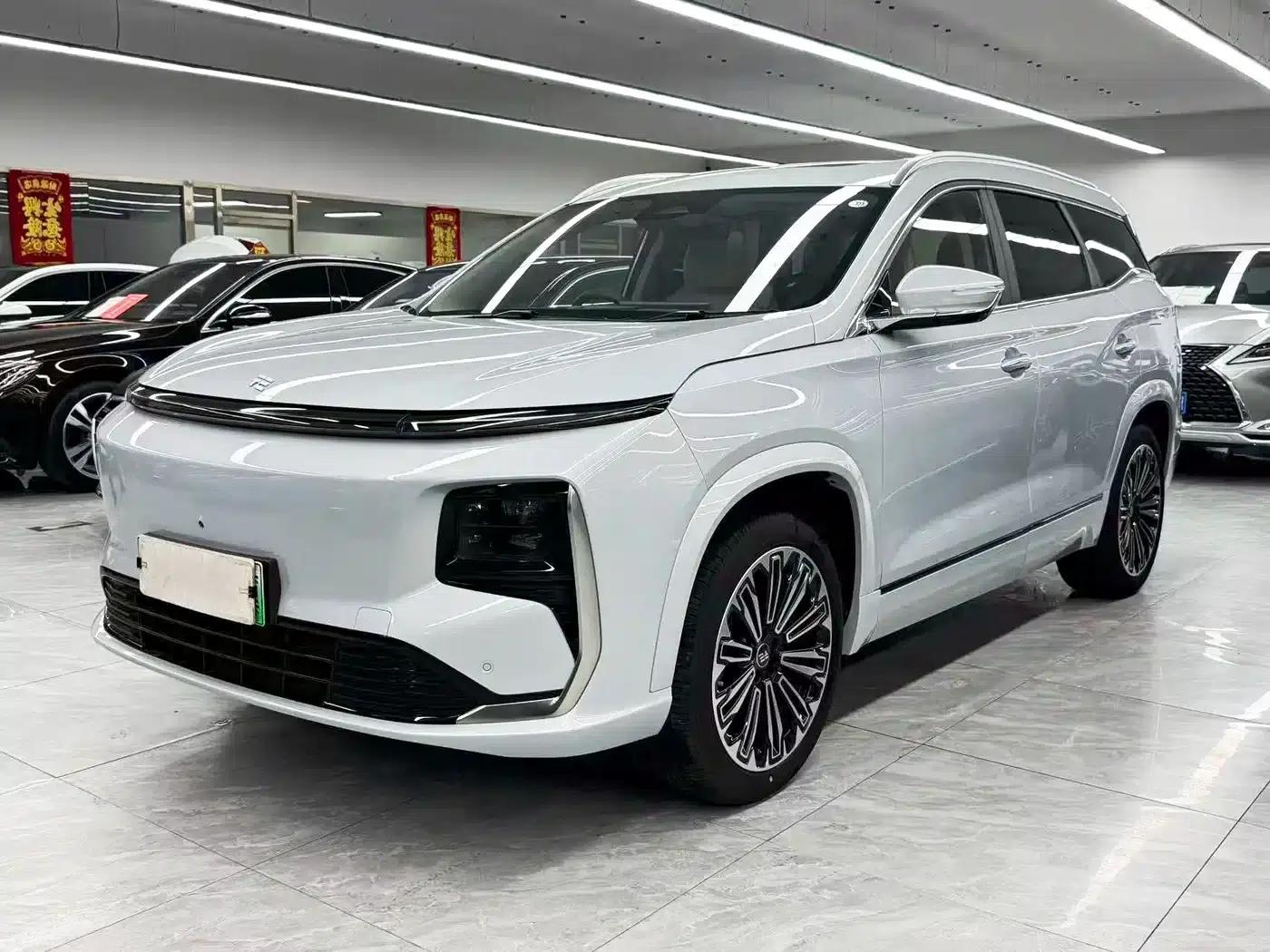 Jetour Mountain & Sea L9 2025 1.5TD 2DHT Flagship Edition 6-seater — миниатюра 1