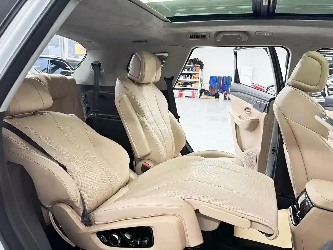 Jetour Mountain & Sea L9 2025 1.5TD 2DHT Flagship Edition 6-seater — миниатюра 12