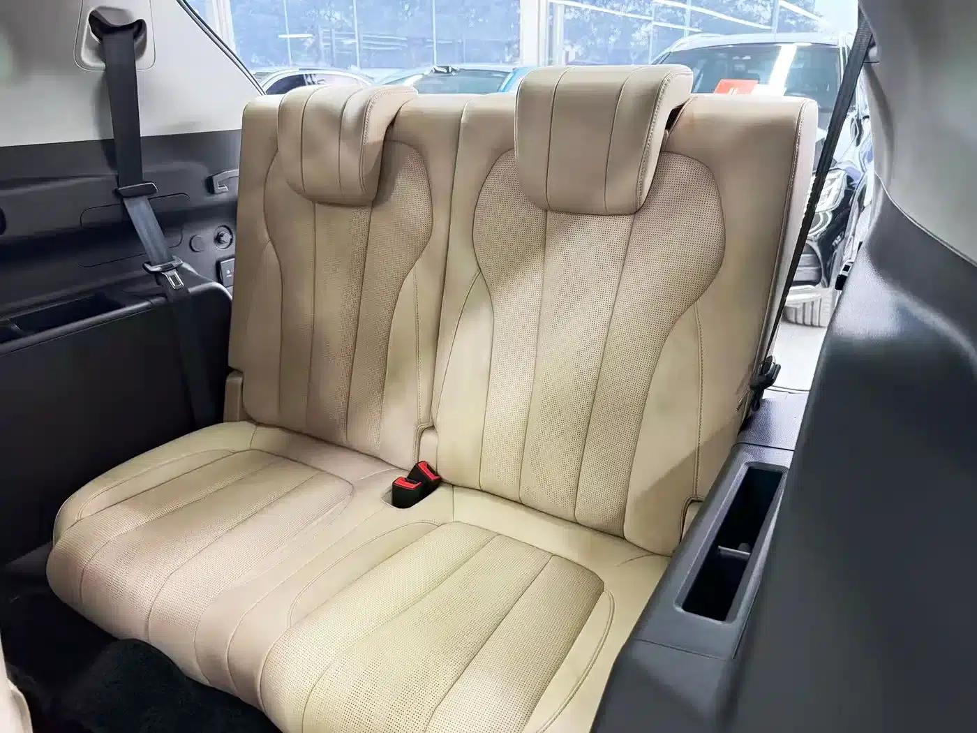 Jetour Mountain & Sea L9 2025 1.5TD 2DHT Flagship Edition 6-seater — миниатюра 19