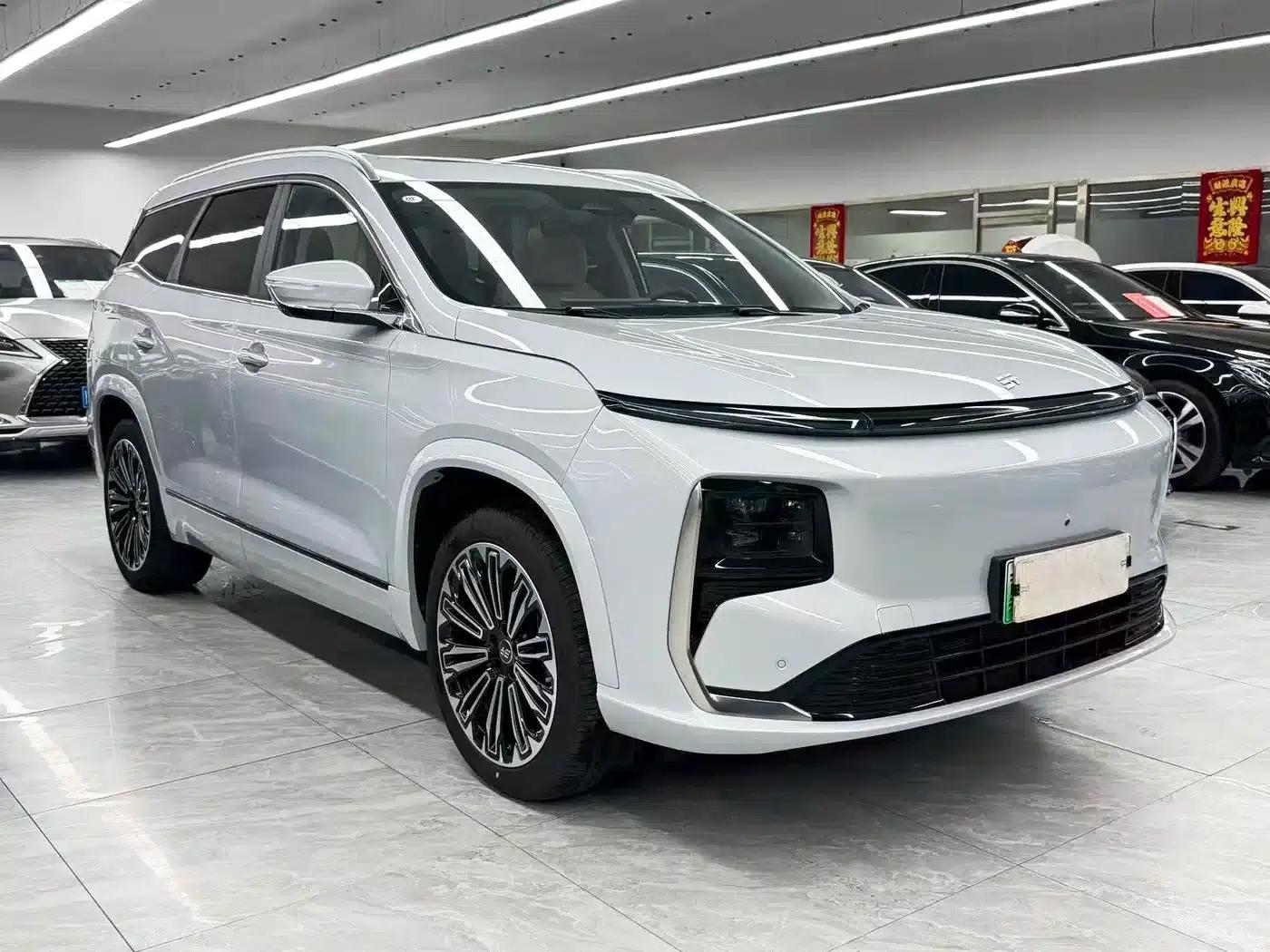 Jetour Mountain & Sea L9 2025 1.5TD 2DHT Flagship Edition 6-seater — миниатюра 3