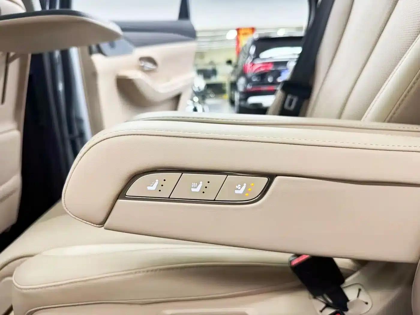 Jetour Mountain & Sea L9 2025 1.5TD 2DHT Flagship Edition 6-seater — миниатюра 22