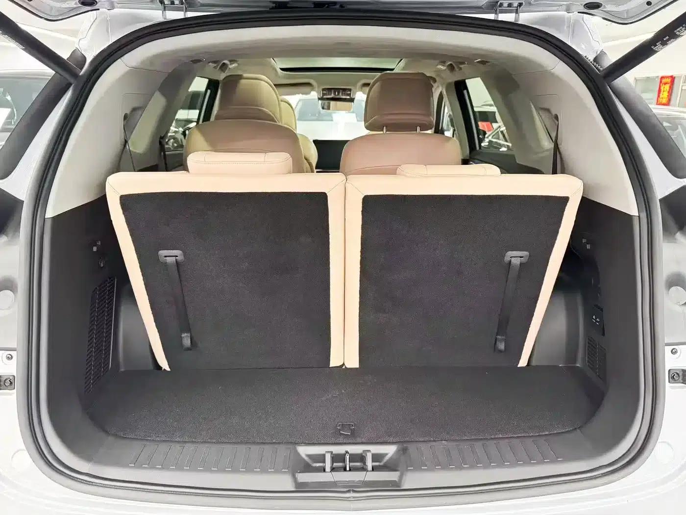 Jetour Mountain & Sea L9 2025 1.5TD 2DHT Flagship Edition 6-seater — миниатюра 27