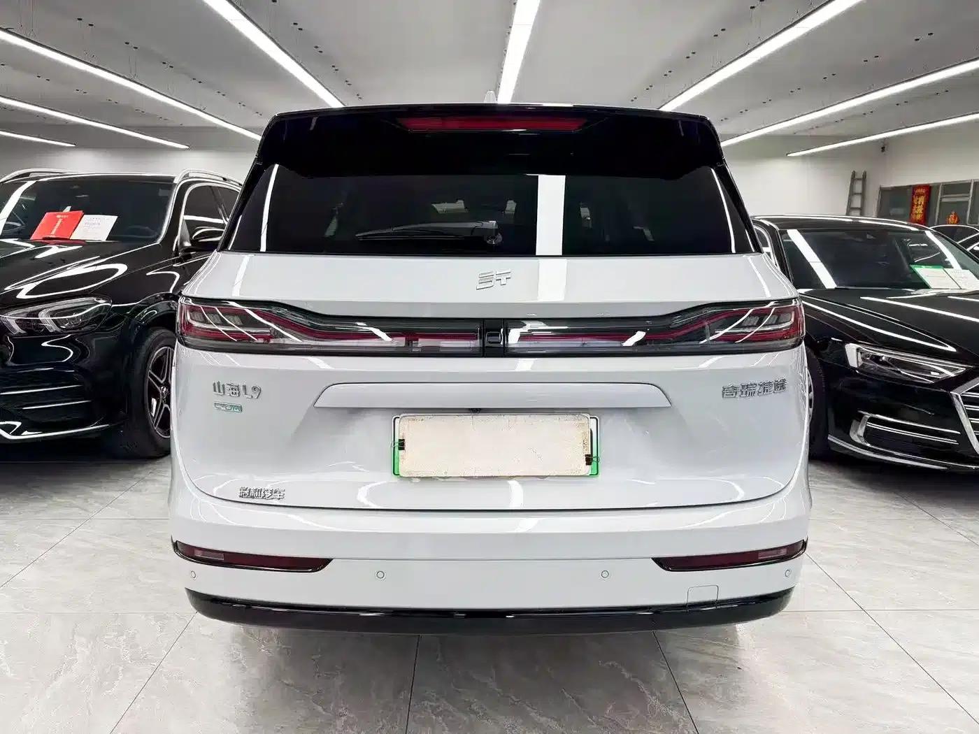 Jetour Mountain & Sea L9 2025 1.5TD 2DHT Flagship Edition 6-seater — миниатюра 5