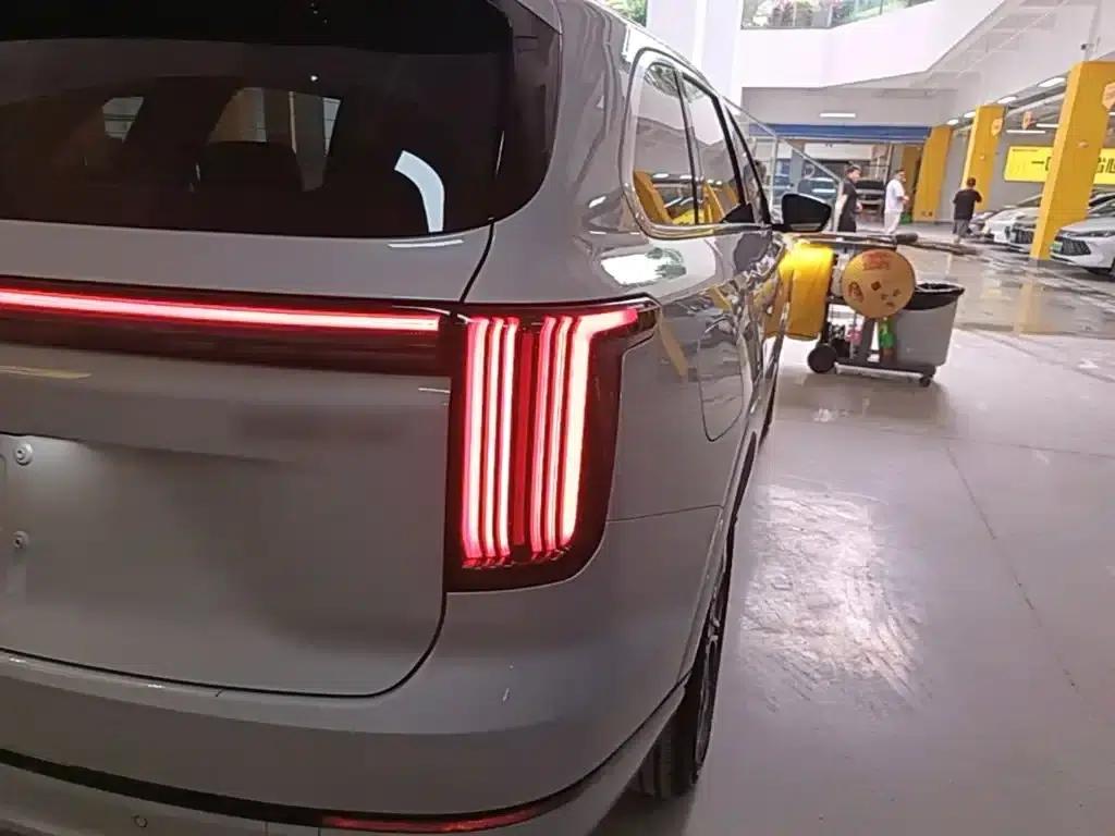 Jetour Mountain & Sea L7 PLUS 2026 Model 121km Comfort Edition 5-Seater — миниатюра 8