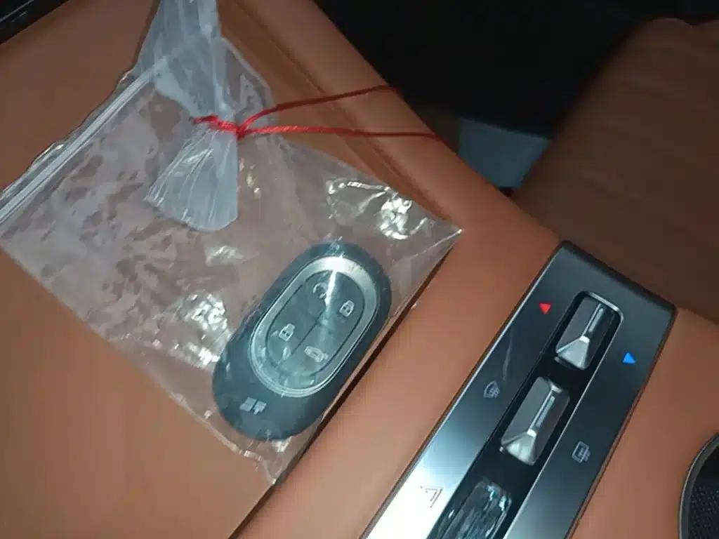 Jetour Mountain & Sea L7 PLUS 2026 Model 121km Comfort Edition 5-Seater — миниатюра 9