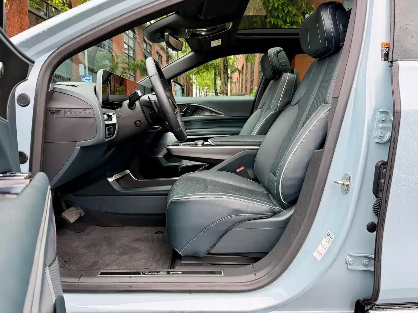 iQ Ruige 2022 Rear-Wheel Drive Long-Range Premium Edition — миниатюра 10