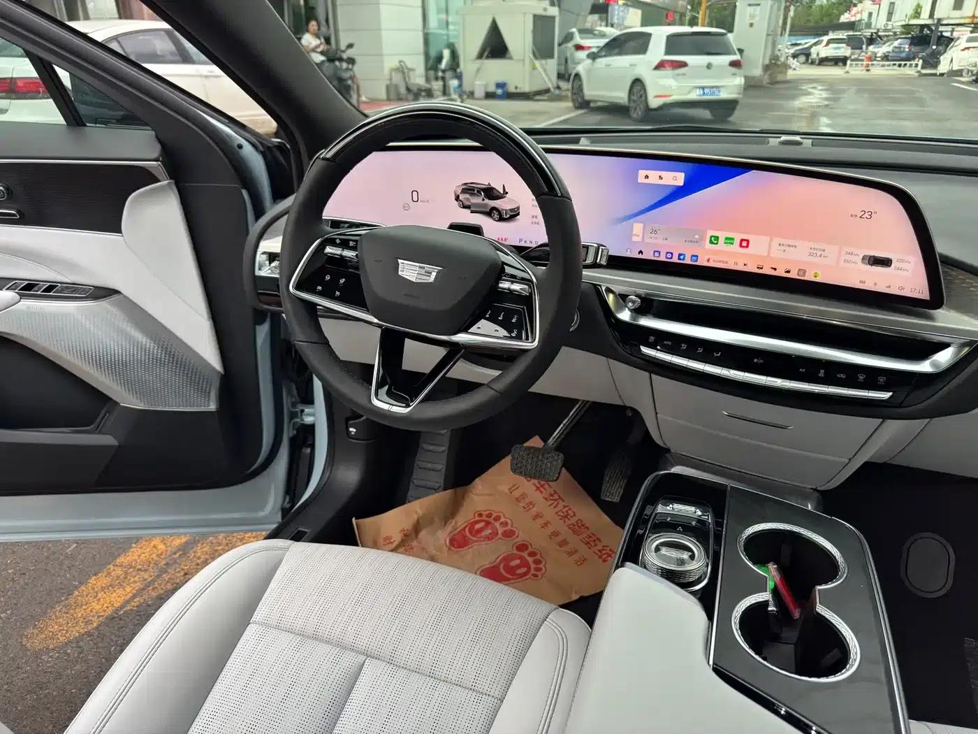 iQ Ruige 2022 Rear-Wheel Drive Long-Range Luxury Edition — миниатюра 13