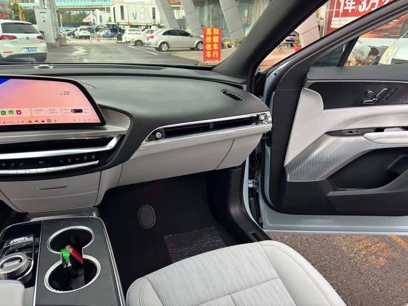 iQ Ruige 2022 Rear-Wheel Drive Long-Range Luxury Edition — миниатюра 14