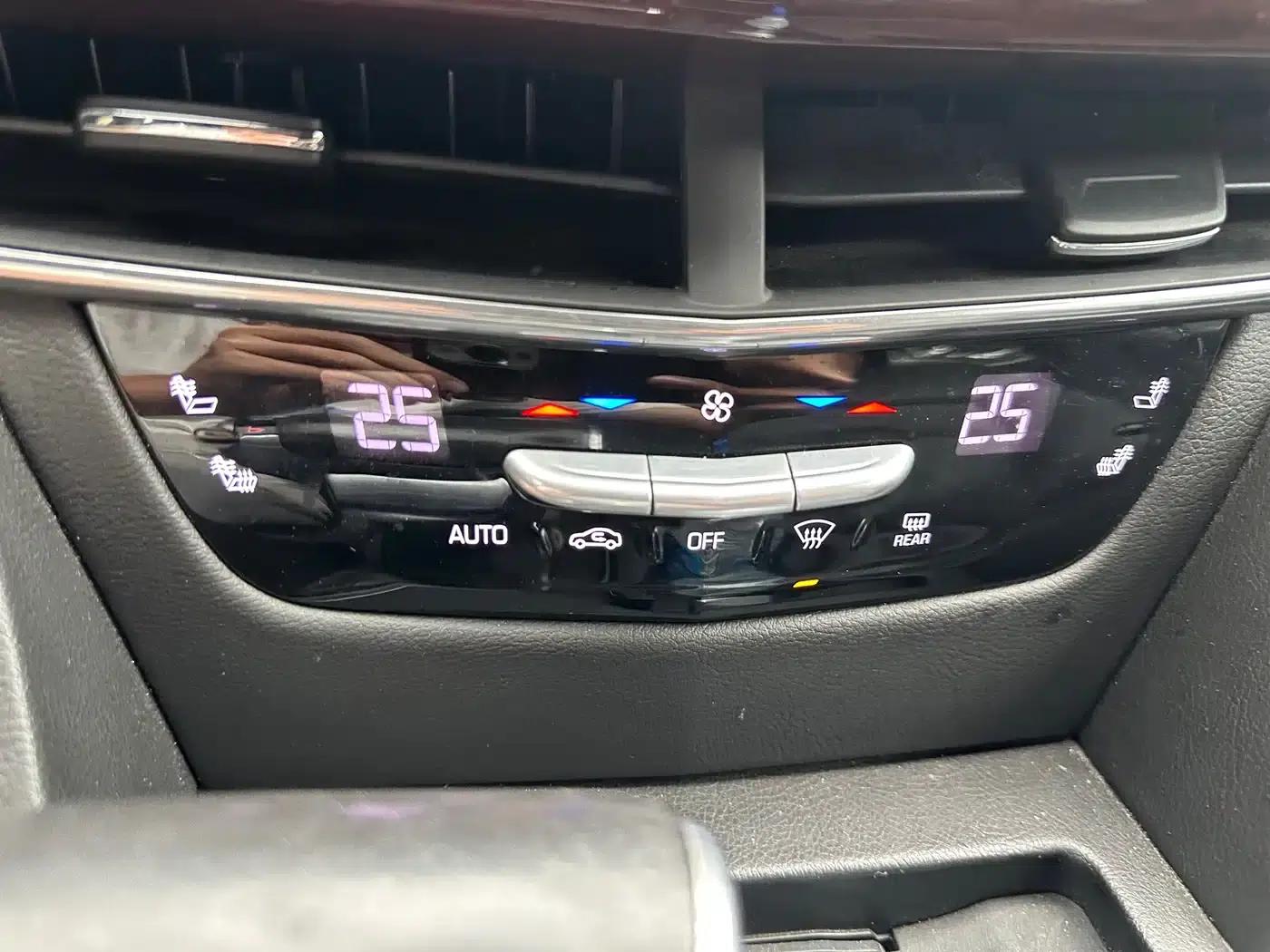Cadillac CT6 Plug-in 2017 30E Elite — миниатюра 18