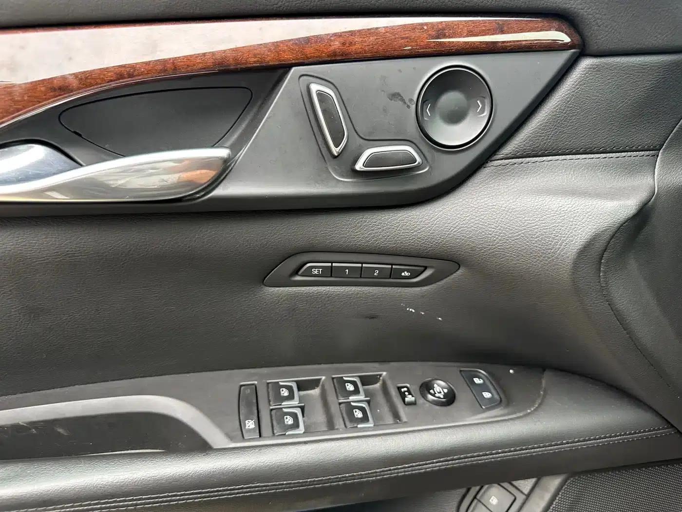 Cadillac CT6 Plug-in 2017 30E Elite — миниатюра 19