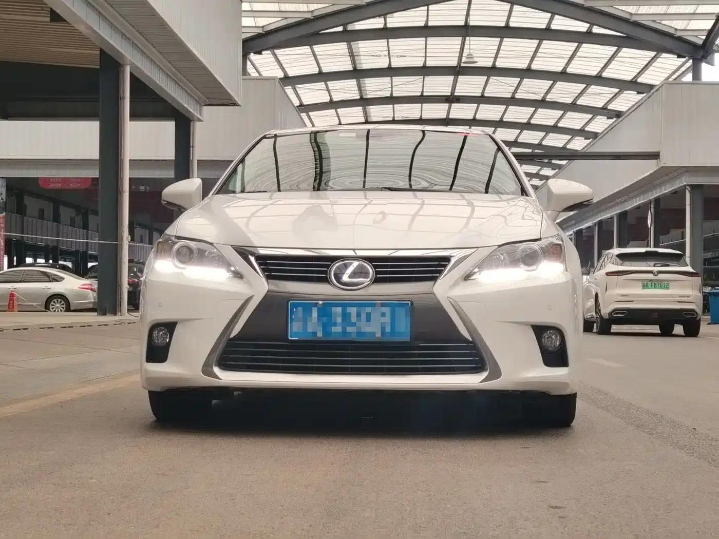 Lexus CT 2014 CT200h Comfort Edition (Single Color) — миниатюра 2