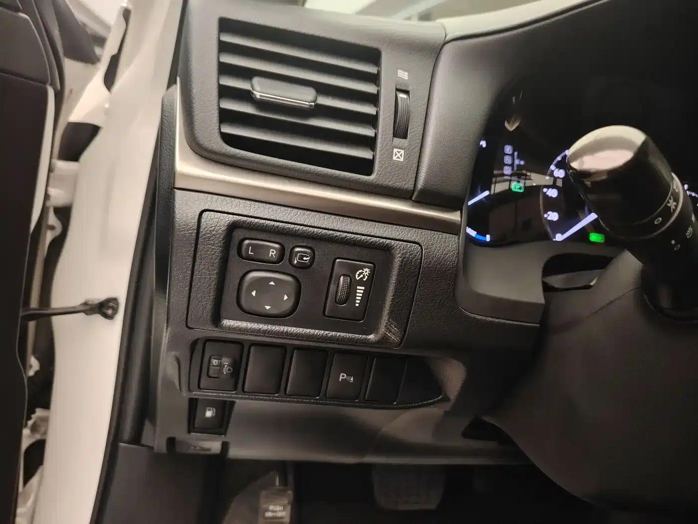 Lexus CT 2014 CT200h Comfort Edition (Single Color) — миниатюра 12