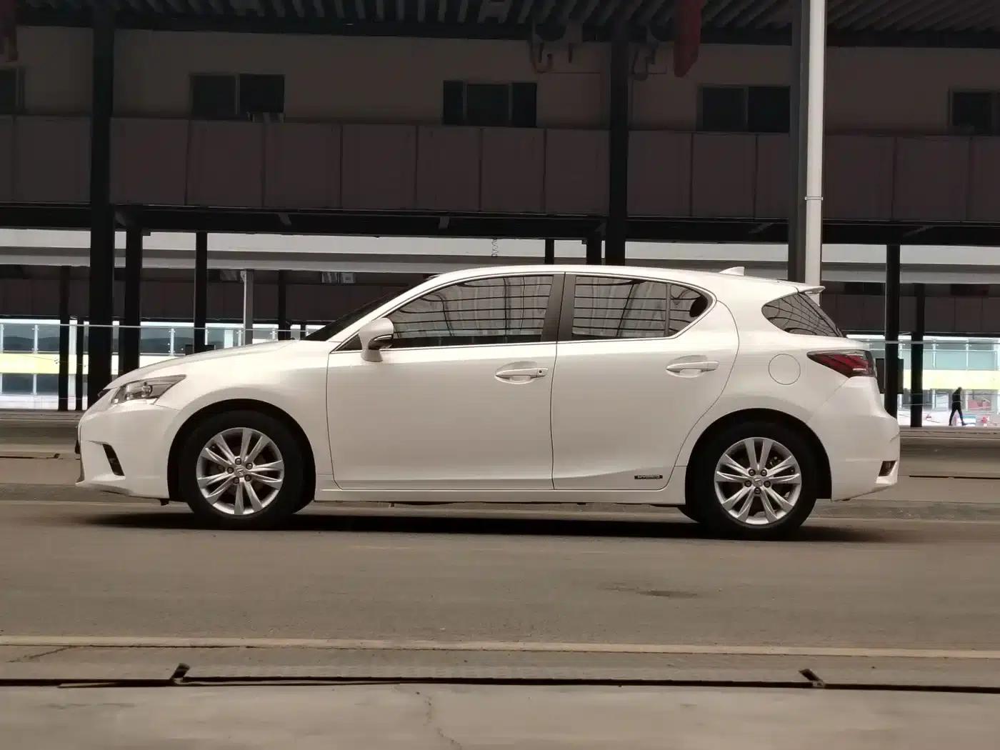 Lexus CT 2014 CT200h Comfort Edition (Single Color) — миниатюра 14