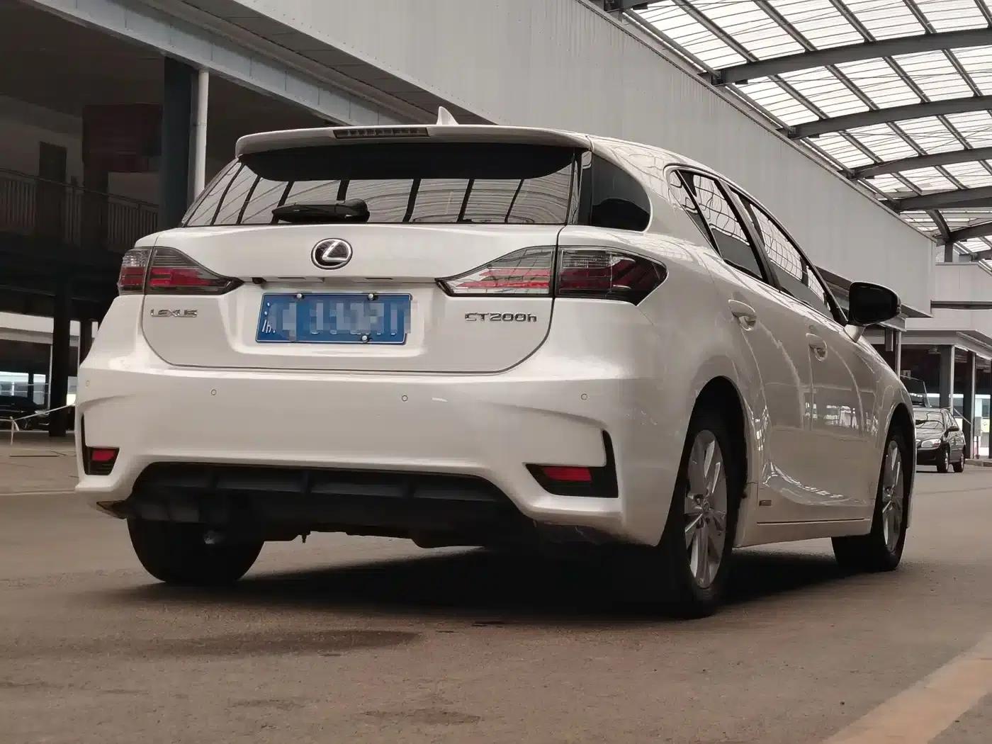 Lexus CT 2014 CT200h Comfort Edition (Single Color) — миниатюра 4