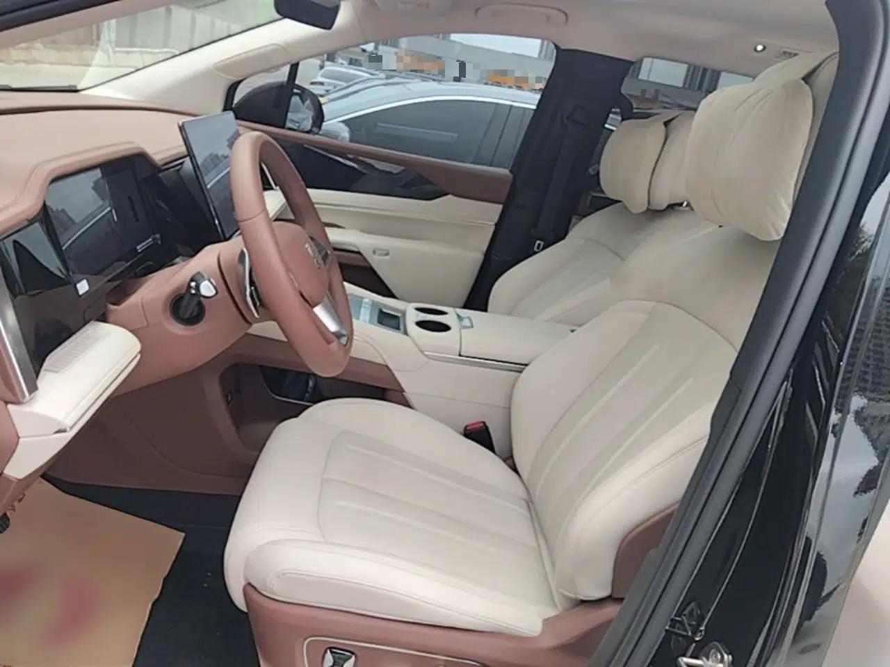 BYD Xia 2025 DM-i 1.5T 180km Beyond Edition — миниатюра 17