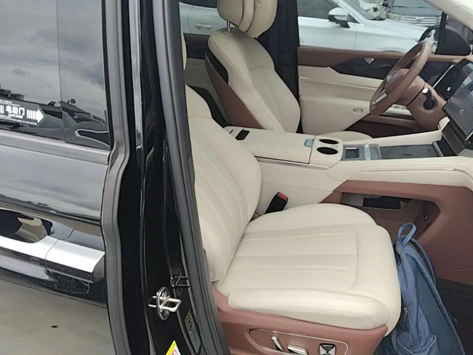 BYD Xia 2025 DM-i 1.5T 180km Beyond Edition — миниатюра 19