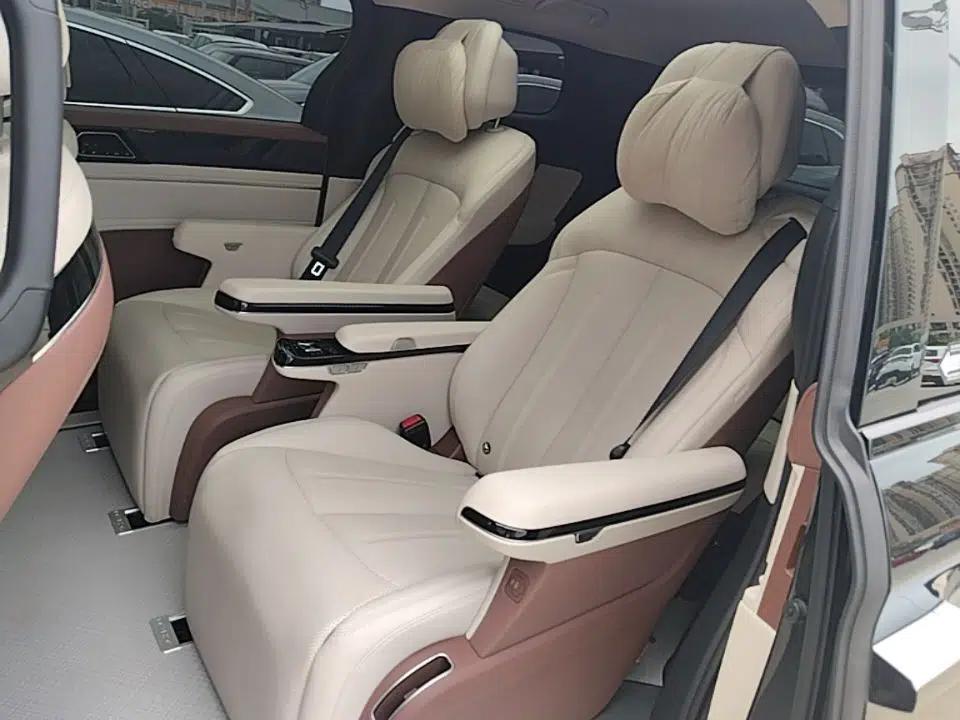 BYD Xia 2025 DM-i 1.5T 180km Beyond Edition — миниатюра 20