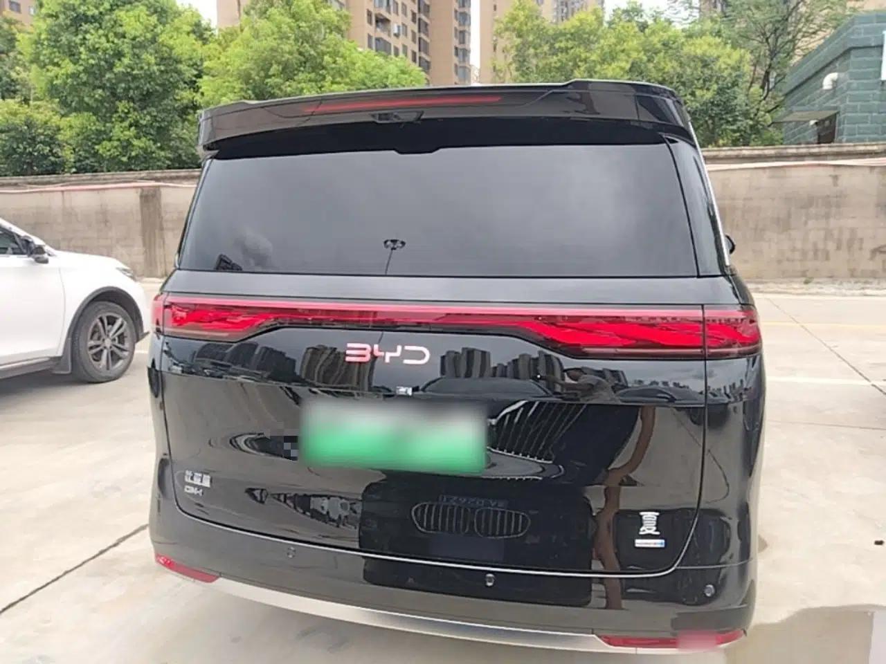 BYD Xia 2025 DM-i 1.5T 180km Beyond Edition — миниатюра 5