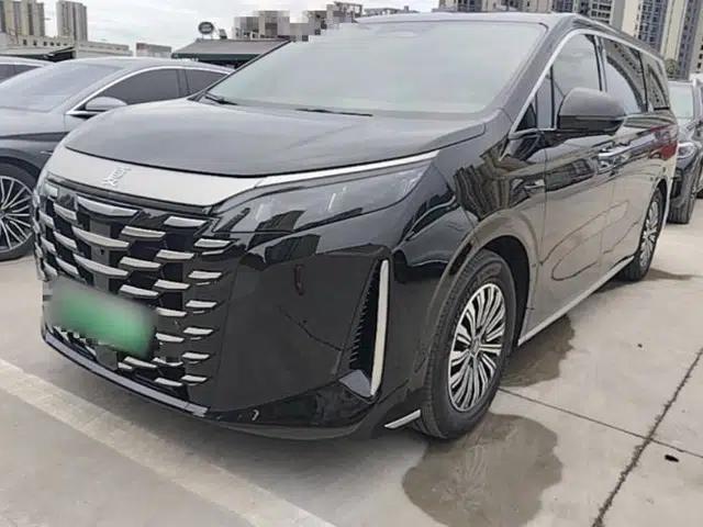 BYD Xia 2025 DM-i 1.5T 180km Beyond Edition