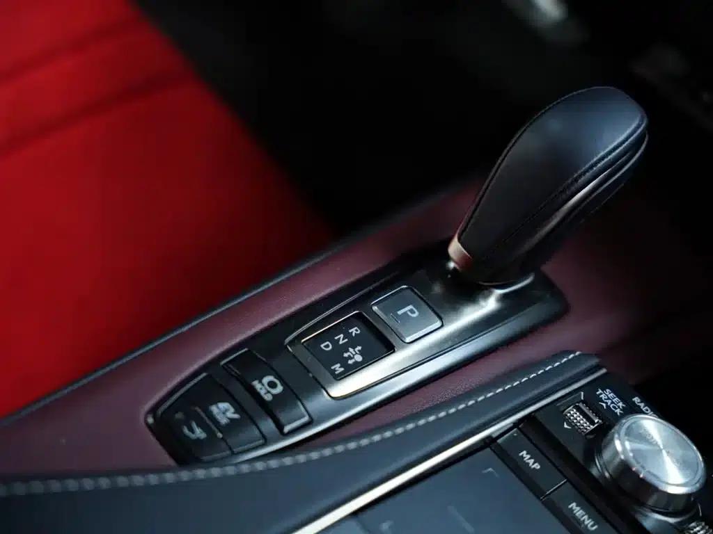 Lexus LC 2020 500h Sport — миниатюра 40