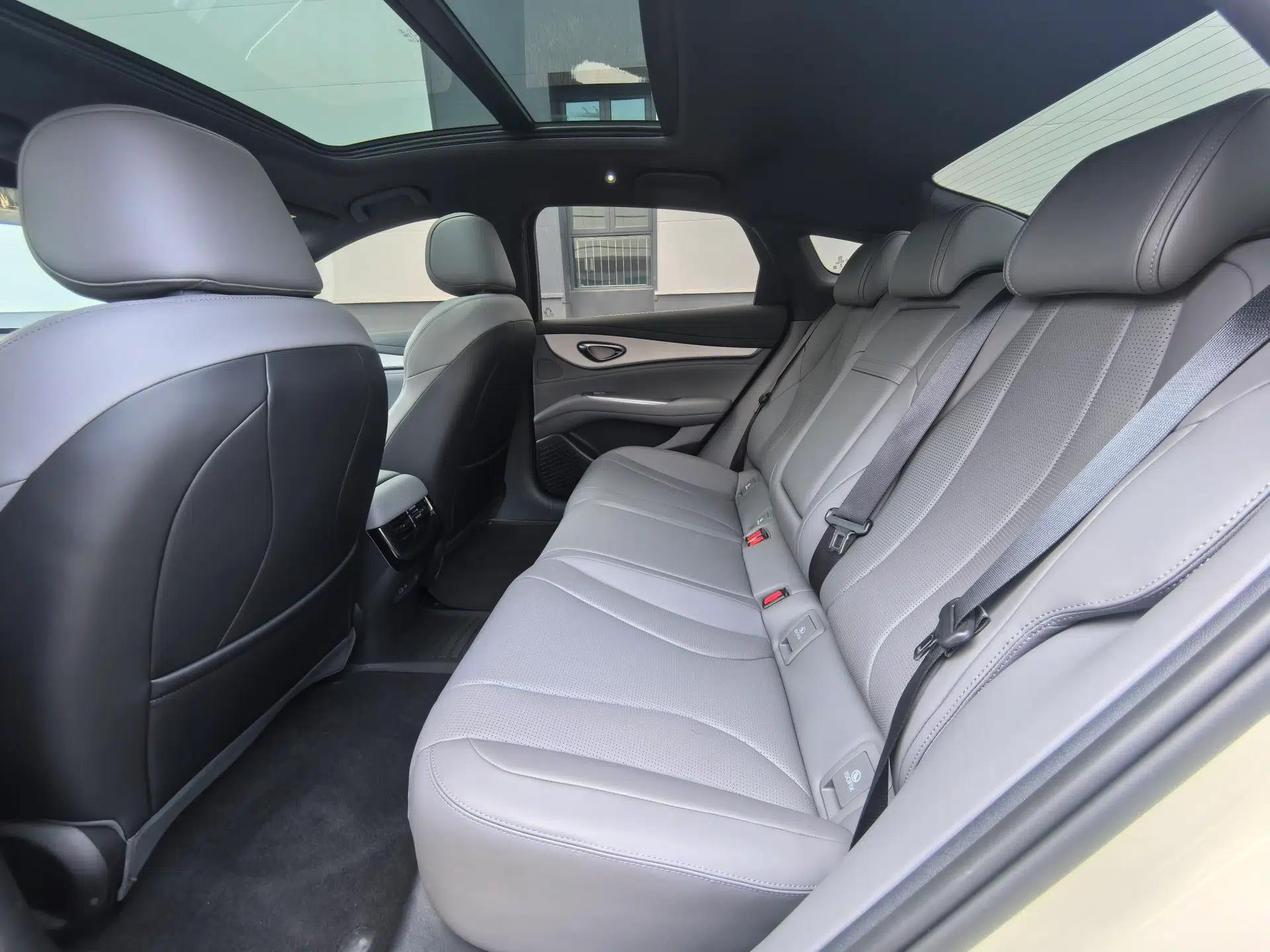 BYD Seal 07 DM-i 2026 DM-i 1.5T 230km Prestige Edition — миниатюра 31