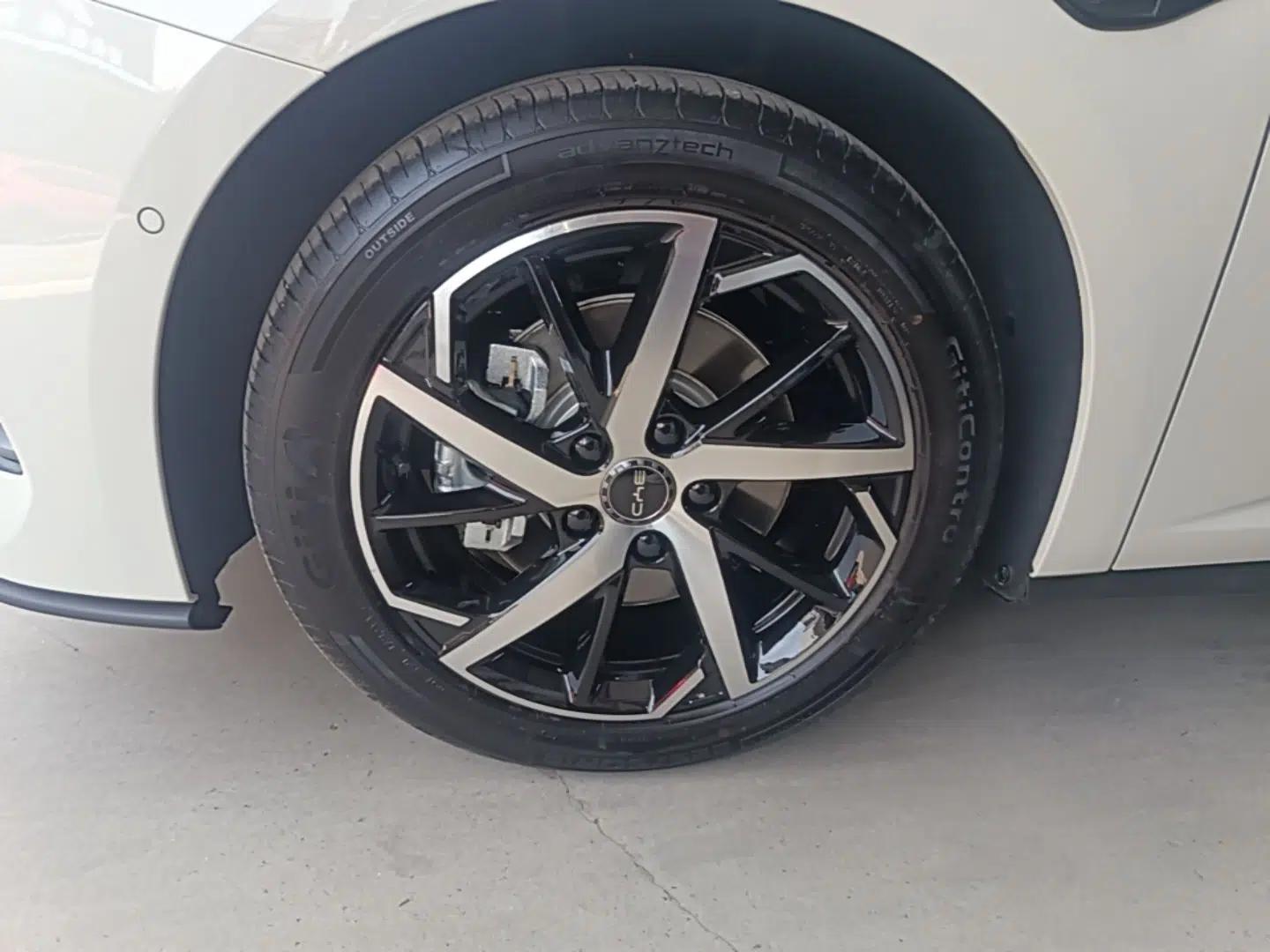 BYD Seal 07 DM-i 2026 DM-i 1.5T 230km Prestige Edition — миниатюра 10