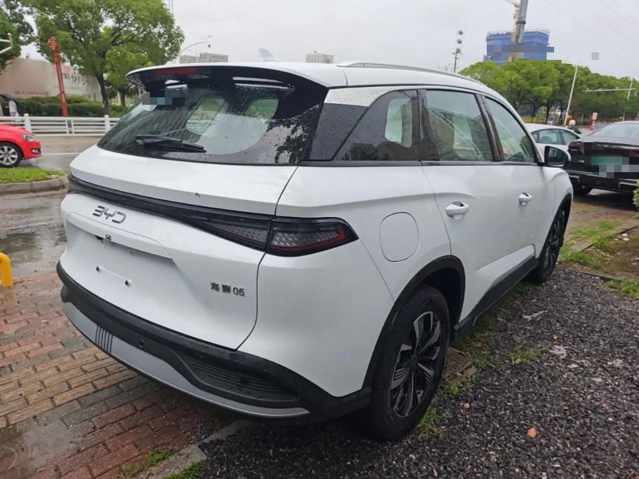 BYD Sealion 05 DM-i 2025 DM-i 75KM Prestige Model — миниатюра 6