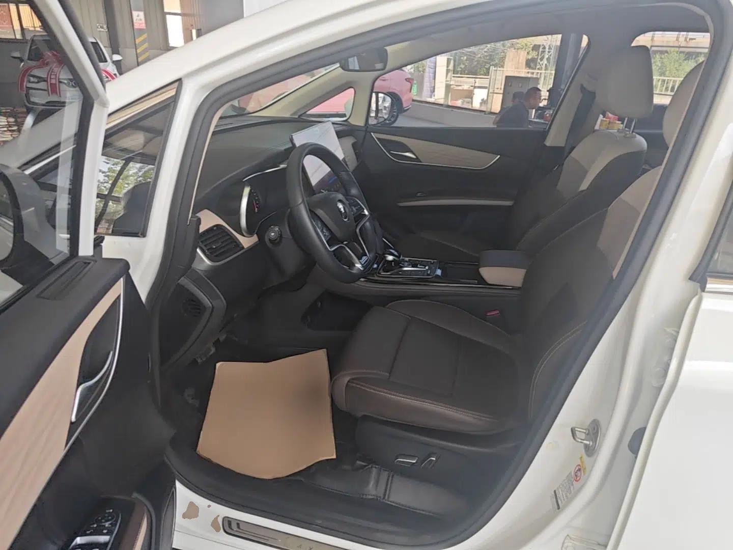 BYD Song MAX New Energy 2022 DM-i 105KM Executive Edition — миниатюра 18