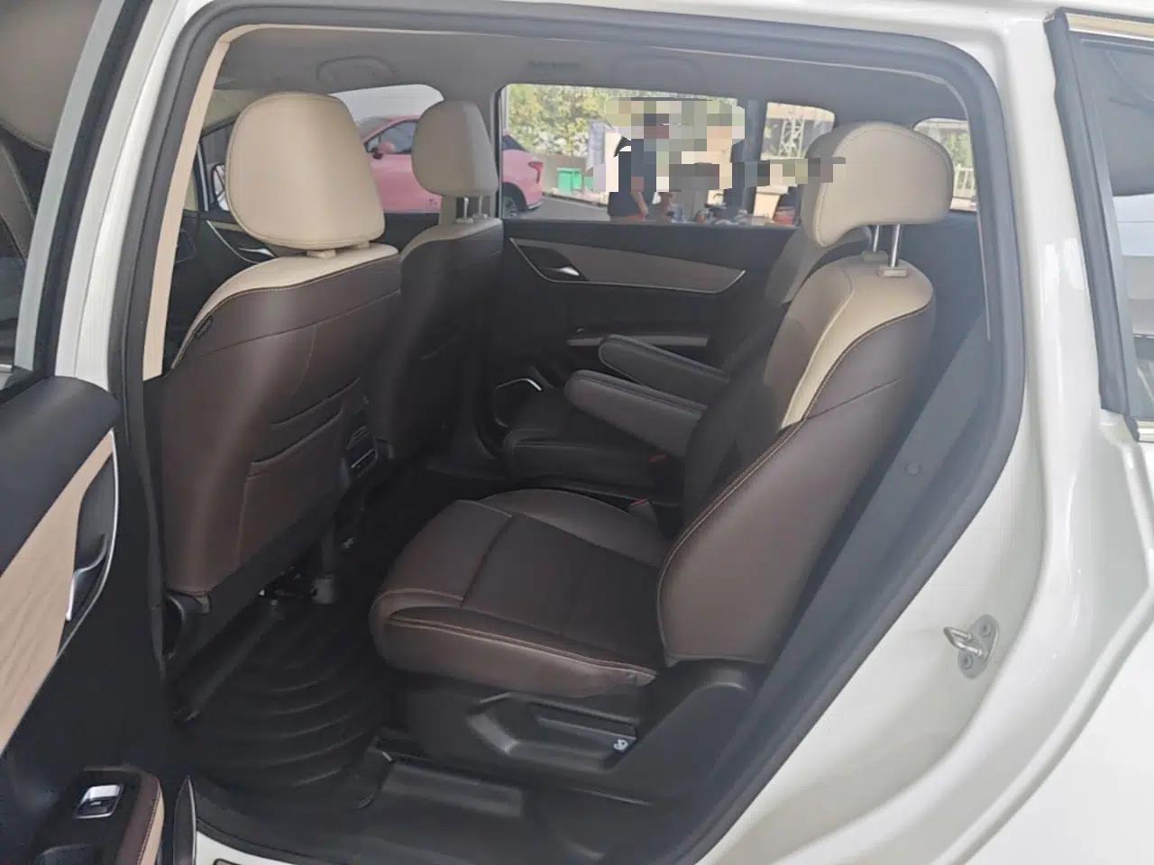 BYD Song MAX New Energy 2022 DM-i 105KM Executive Edition — миниатюра 20