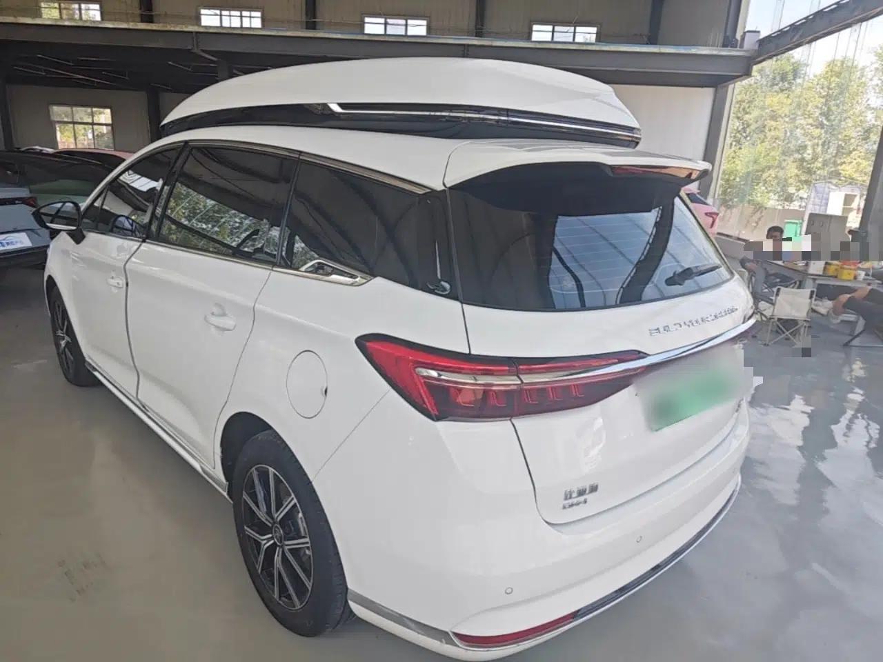 BYD Song MAX New Energy 2022 DM-i 105KM Executive Edition — миниатюра 4