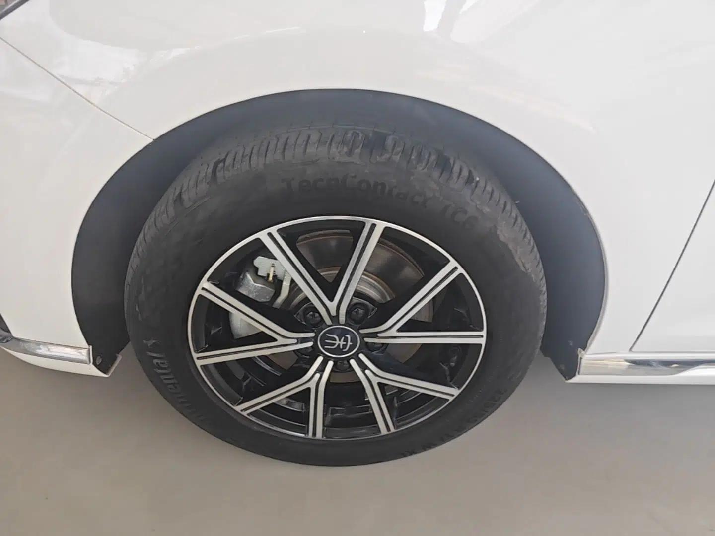 BYD Song MAX New Energy 2022 DM-i 105KM Executive Edition — миниатюра 10