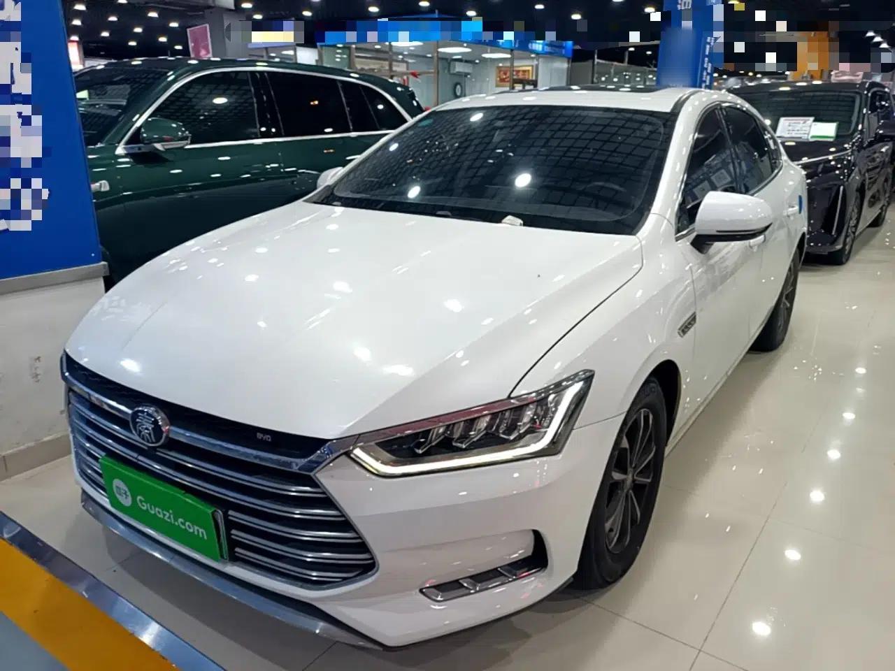 BYD Qin Pro New Energy 2019 DM Super Edition 1.5TI Automatic Smart Connect X-Trail Model China VI Standard — миниатюра 1