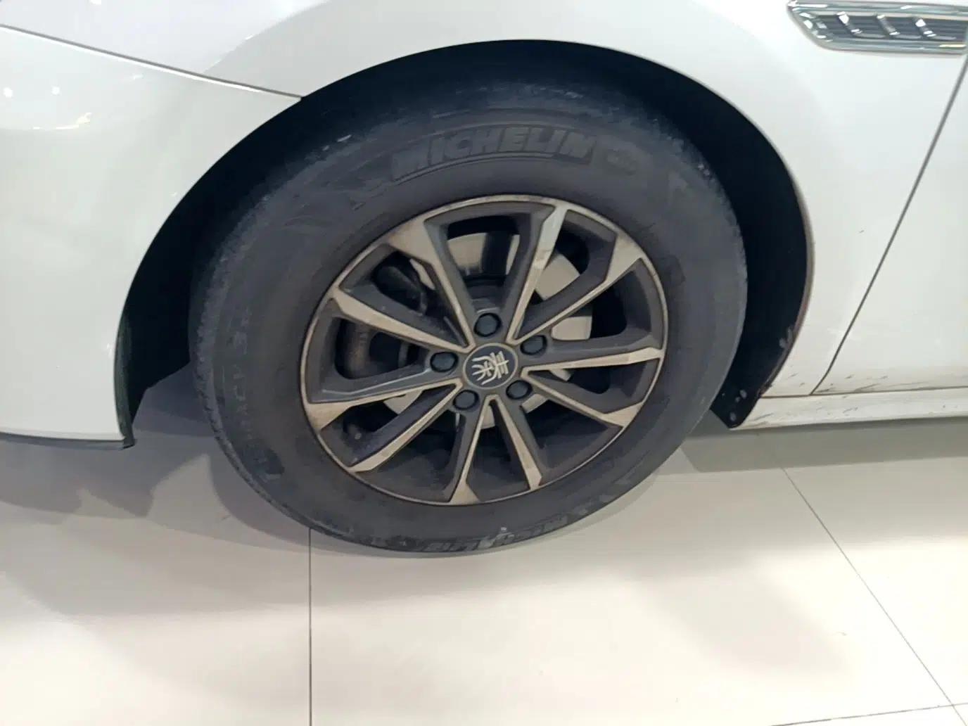 BYD Qin Pro New Energy 2019 DM Super Edition 1.5TI Automatic Smart Connect X-Trail Model China VI Standard — миниатюра 10