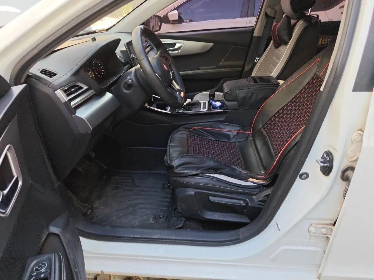BYD Qin 2019 1.5L Automatic Luxury Model — миниатюра 15