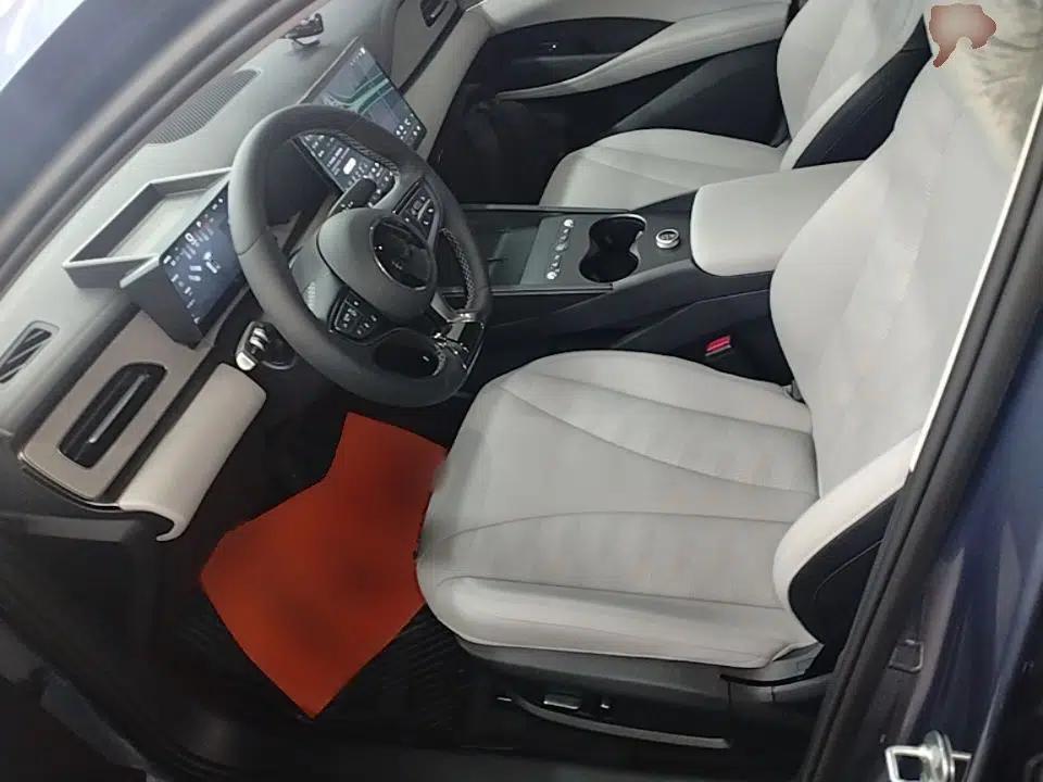 BYD Seal 06 DM-i Touring 2025 Model DM-i 150KM Deluxe — миниатюра 22