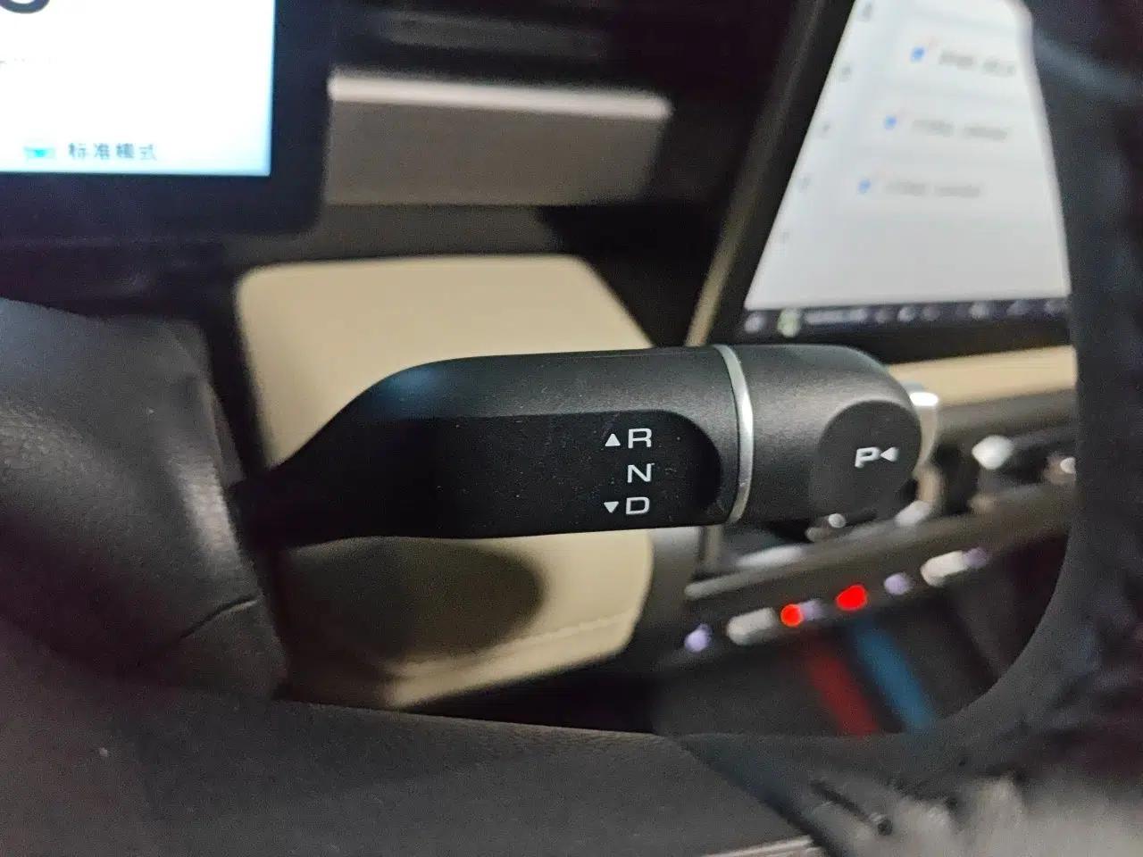 Baojun Spark EUV 2024 Prestige Edition 4 Seats — миниатюра 14