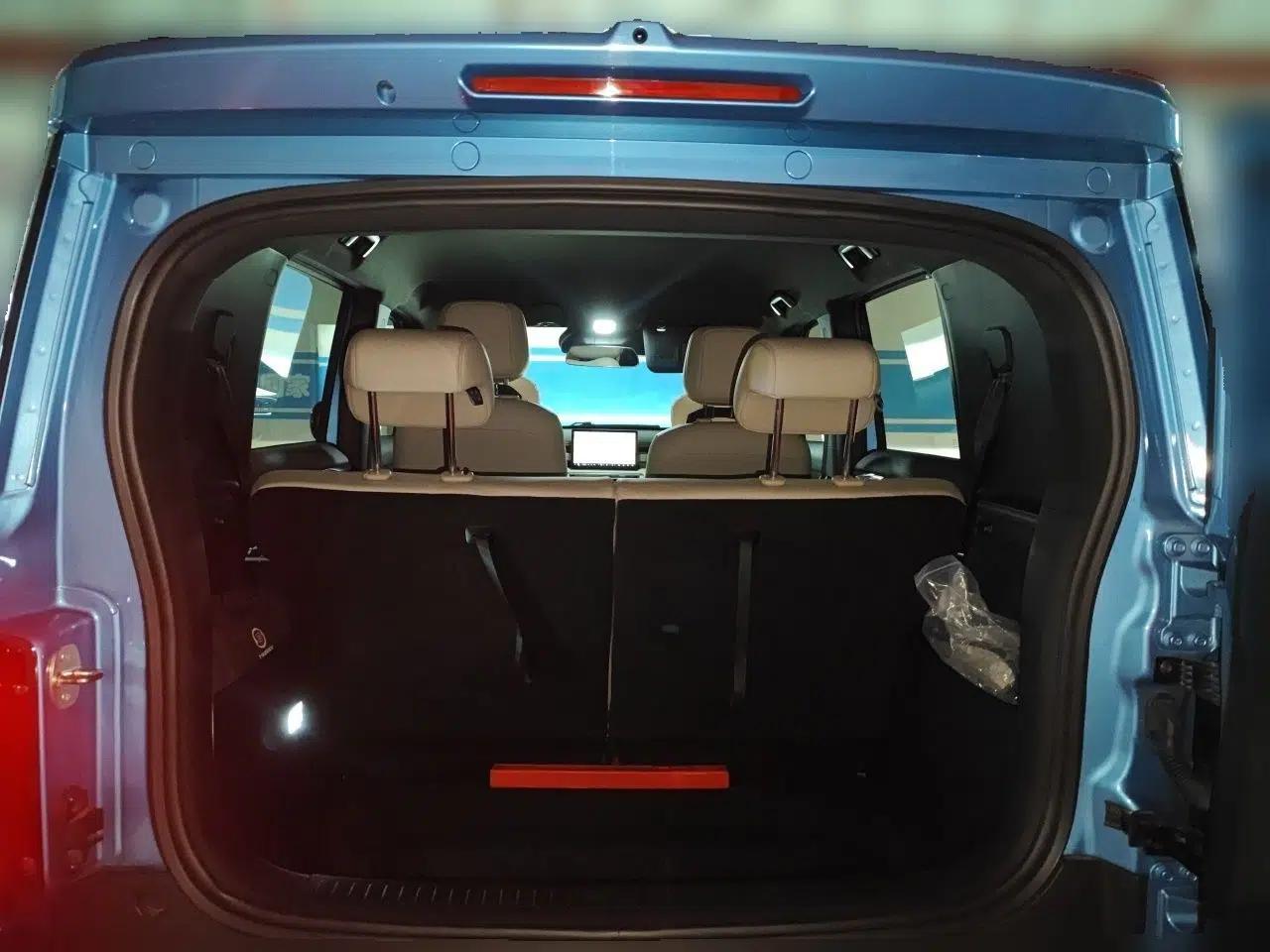 Baojun Spark EUV 2024 Prestige Edition 4 Seats — миниатюра 19