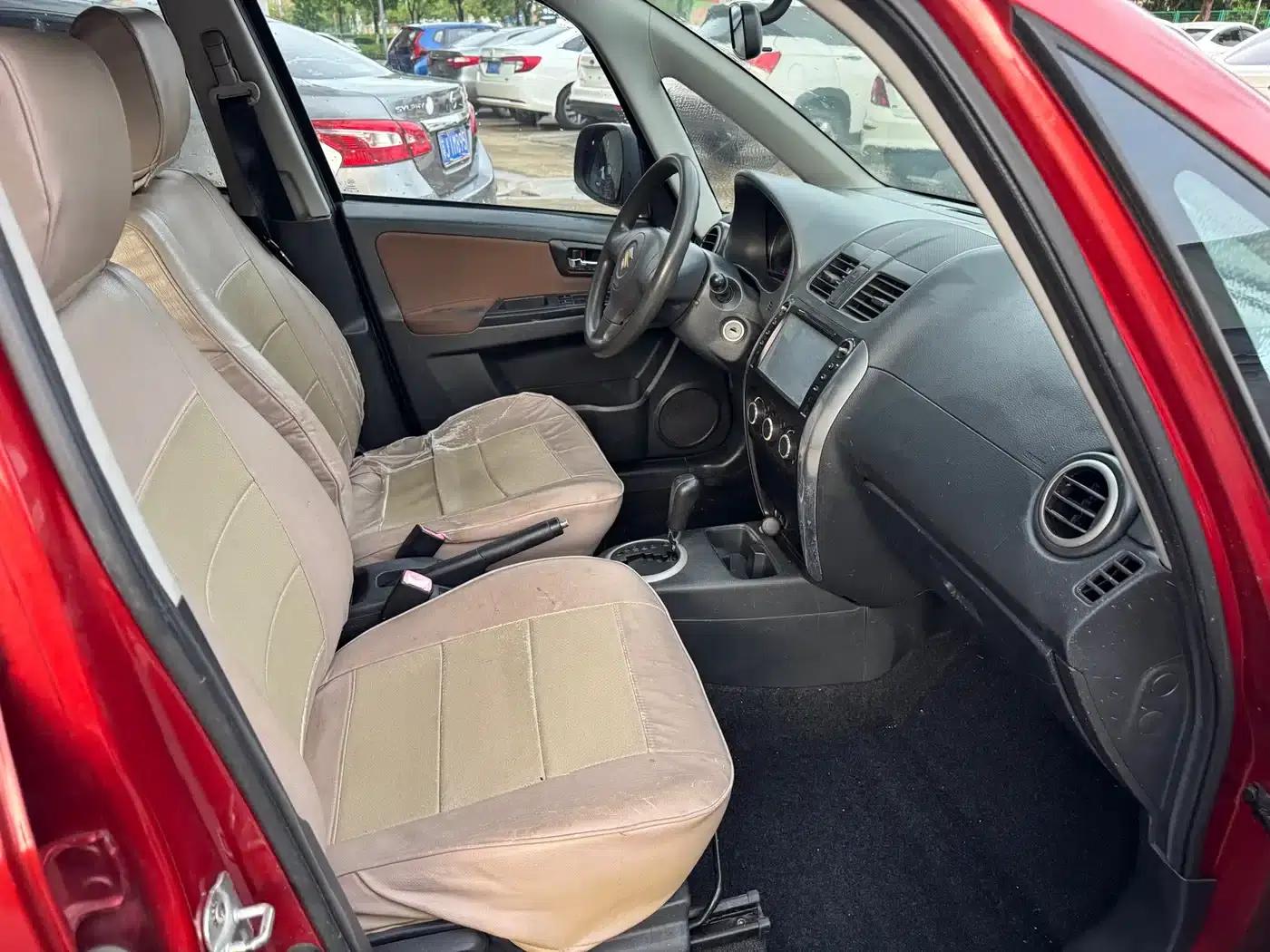 SX4 2013 1.6L Automatic Cool Edition — миниатюра 8
