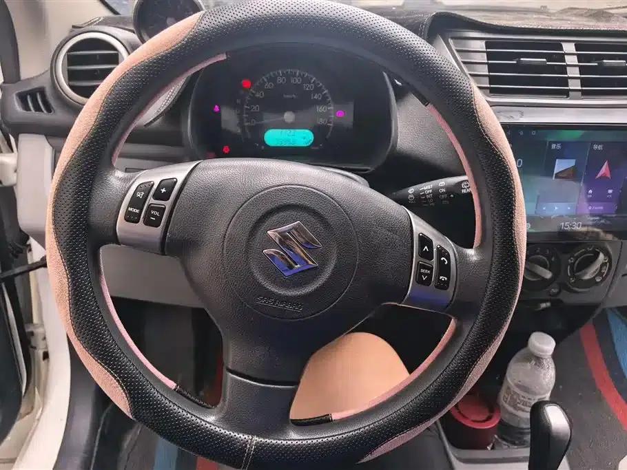 Alto 2016 1.0L Automatic Luxury Dynamic Edition — миниатюра 14