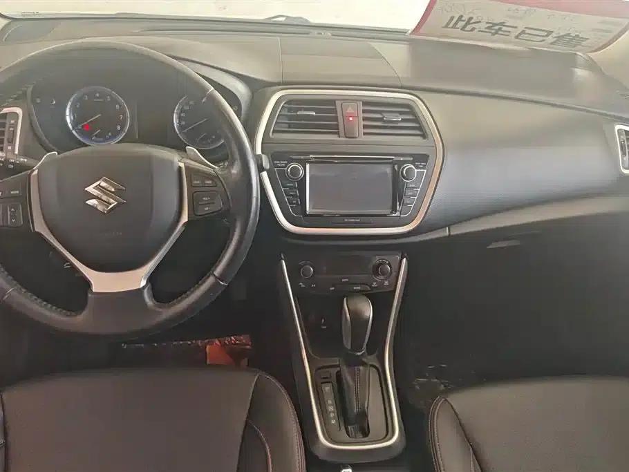 Vitara 2015 1.6L CVT 2WD Elite — миниатюра 12