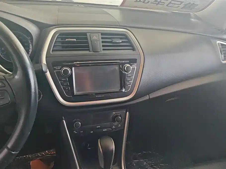 Vitara 2015 1.6L CVT 2WD Elite — миниатюра 13