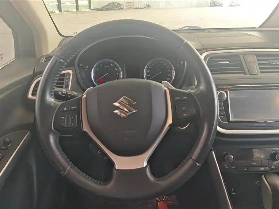 Vitara 2015 1.6L CVT 2WD Elite — миниатюра 15