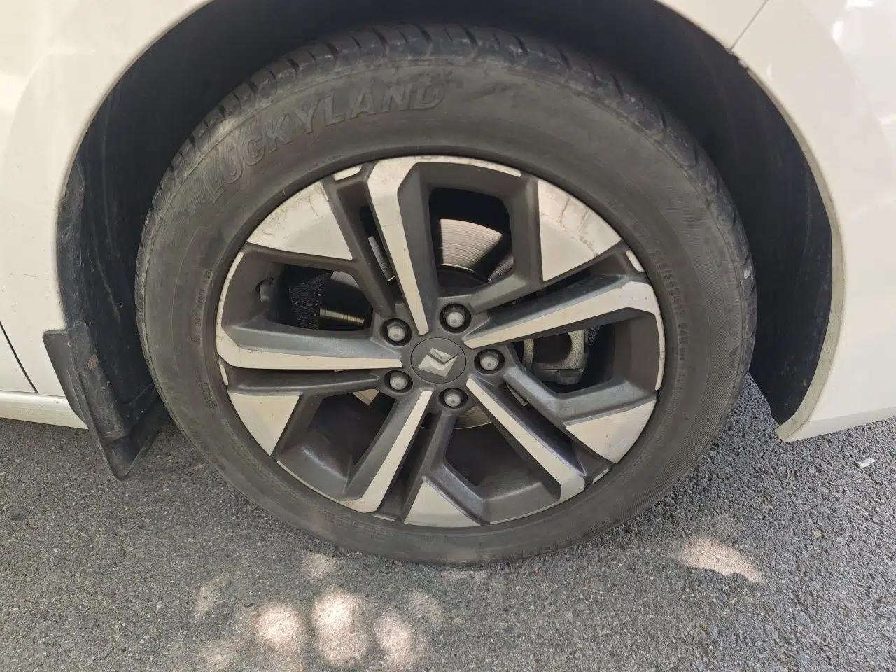 Baojun Valli 2021 1.5T Naqu Starry Sky CVT Flagship Model — миниатюра 8