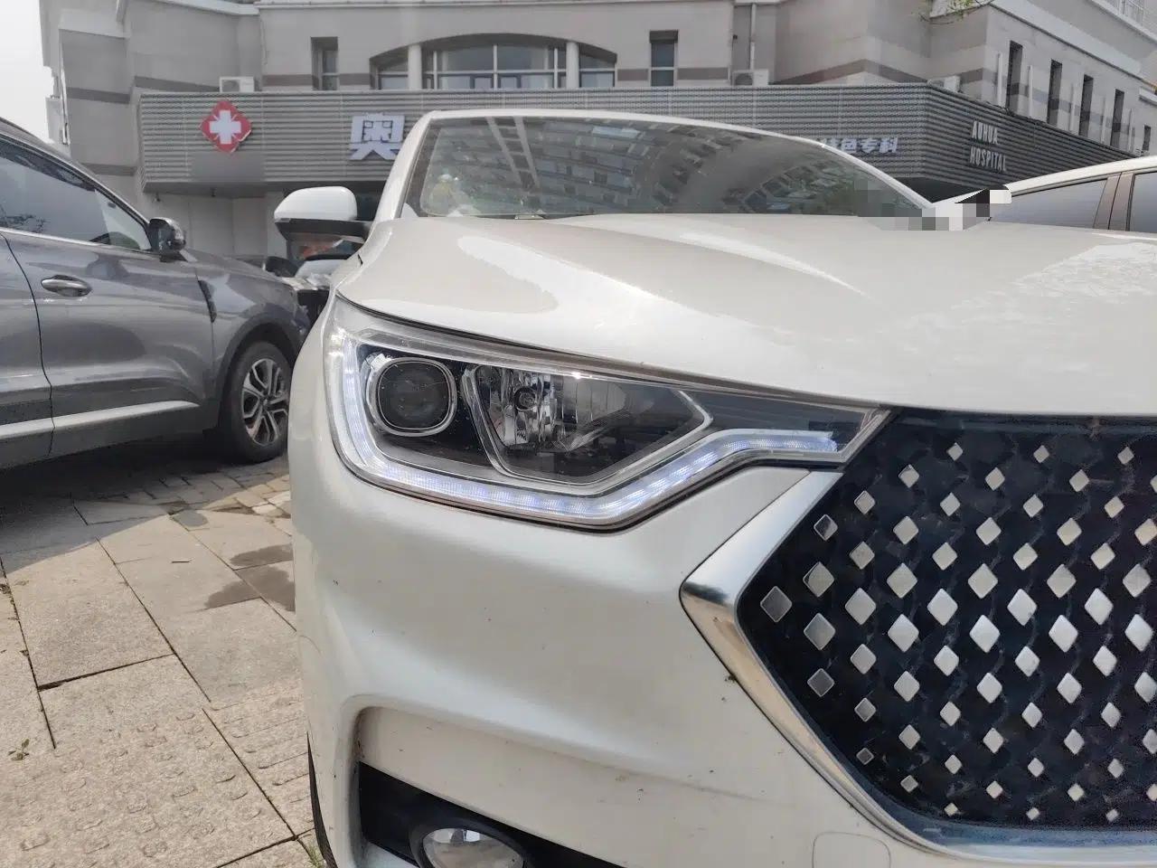 Baojun RC-6 2019 1.5T CVT 24-Hour Online Prestige Edition — миниатюра 7