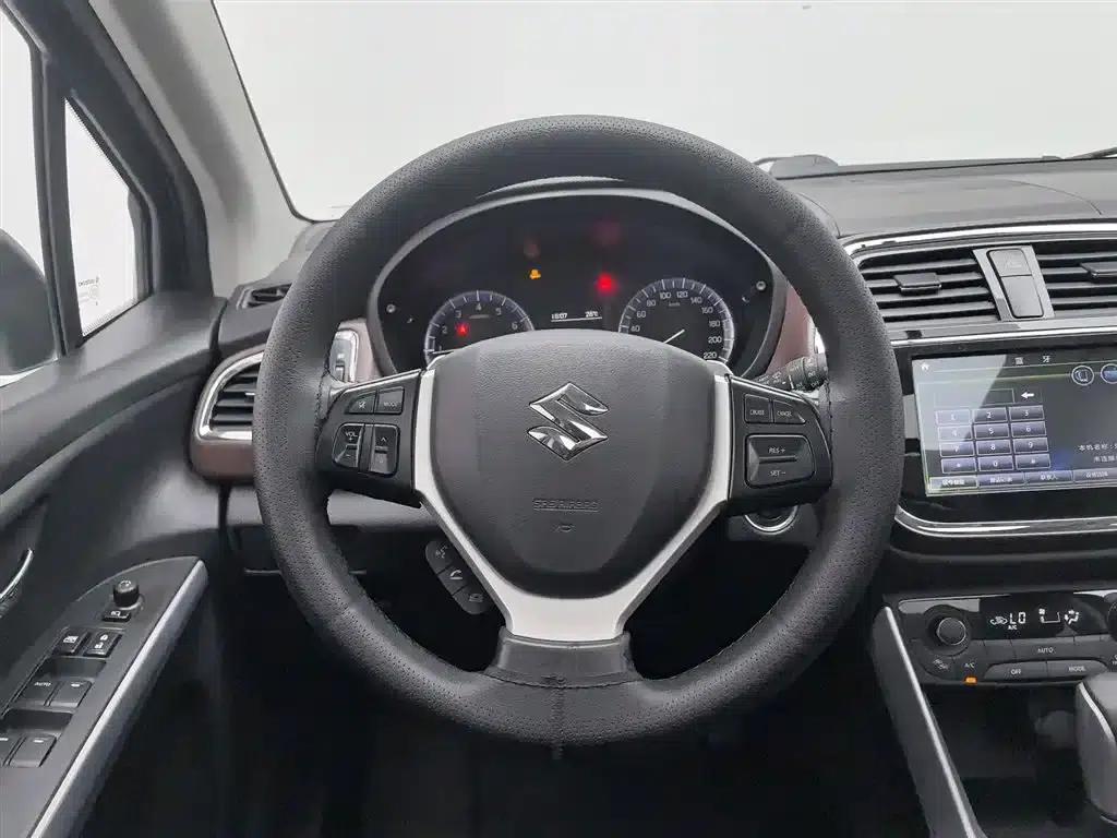 Xiaotu 2017 1.6L CVT 2WD Urban Progressive Edition — миниатюра 11