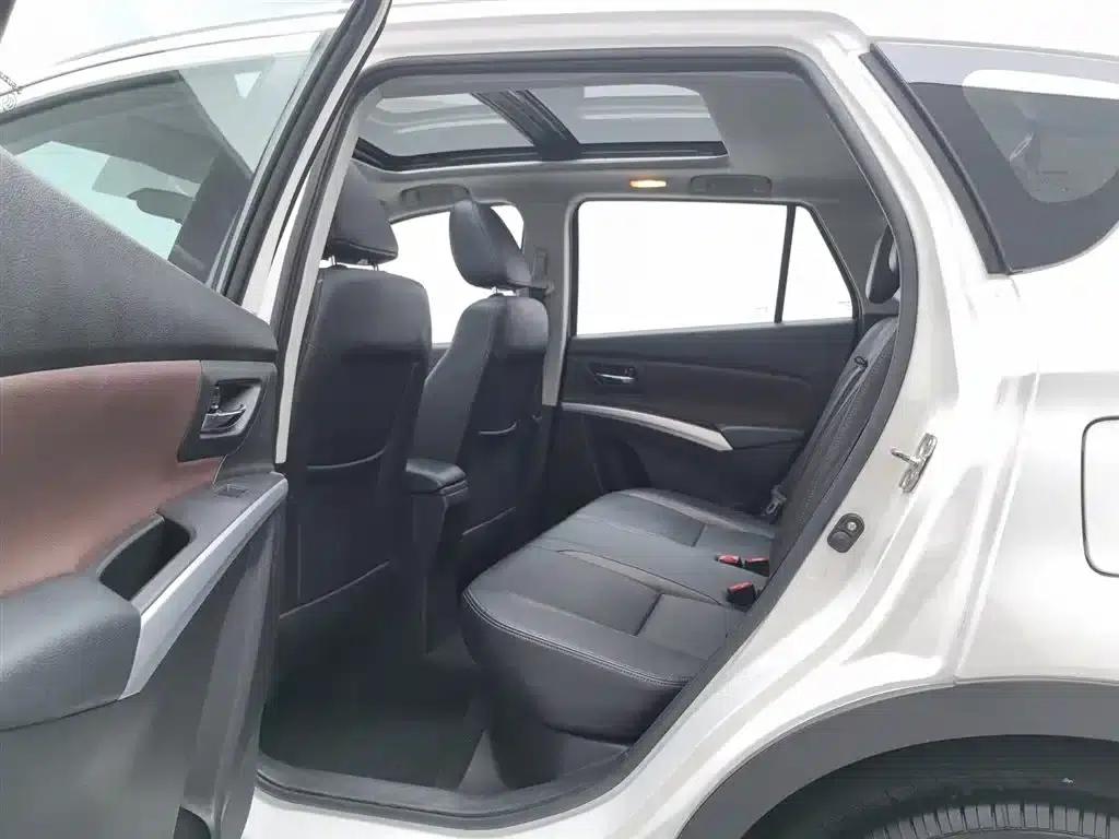 Xiaotu 2017 1.6L CVT 2WD Urban Progressive Edition — миниатюра 15