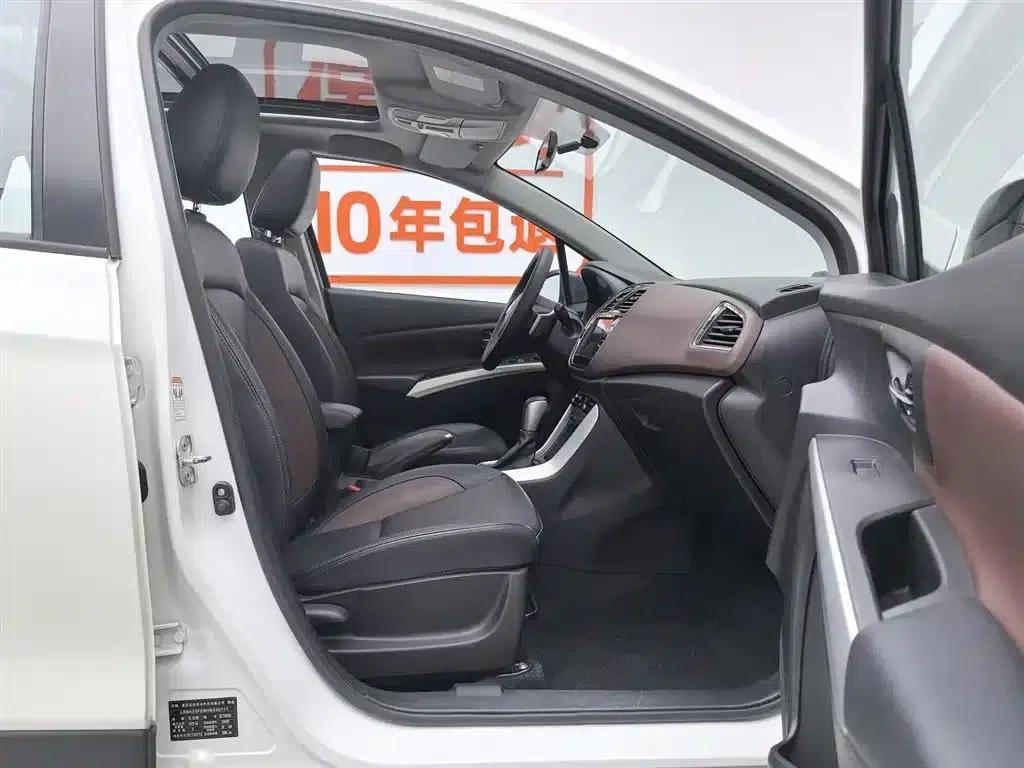 Xiaotu 2017 1.6L CVT 2WD Urban Progressive Edition — миниатюра 23