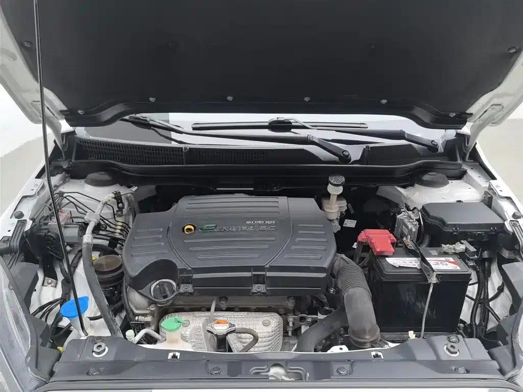 Xiaotu 2017 1.6L CVT 2WD Urban Progressive Edition — миниатюра 6
