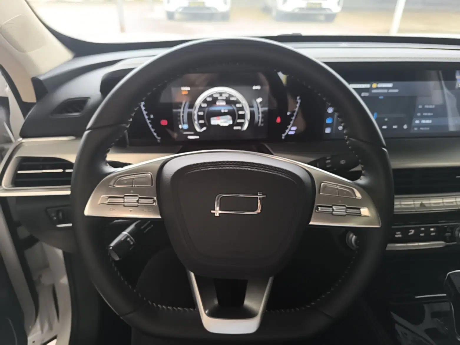 Bestune T77 2023 1.5T Automatic Luxury Model — миниатюра 13